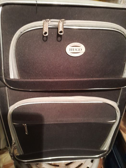 Много  здрав  куфар  Hugo с колелца