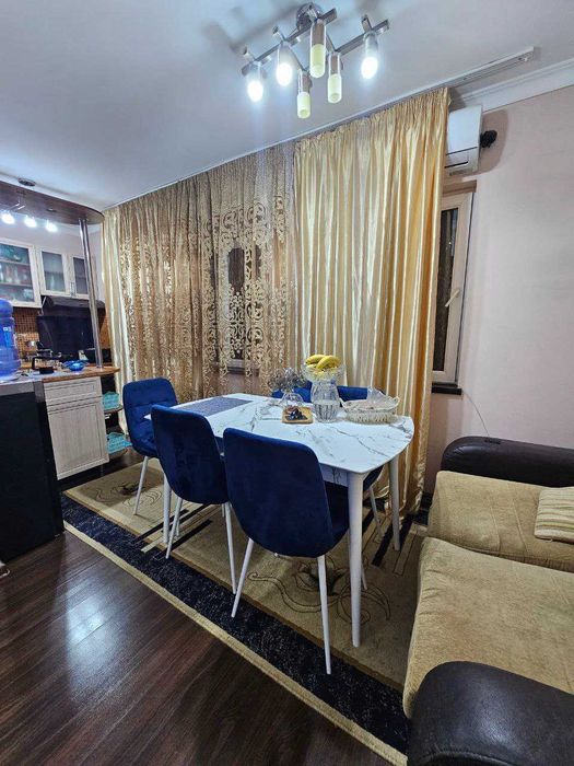 Буз-2. 2/2/5. Кирпич. Балкон 2х6.