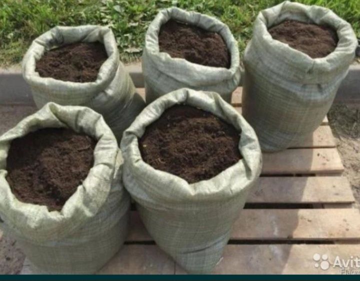 Перегной в мешках