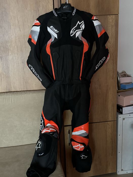 Costum moto 2 piese ALPINESTARS Atem V4 + protecție spate