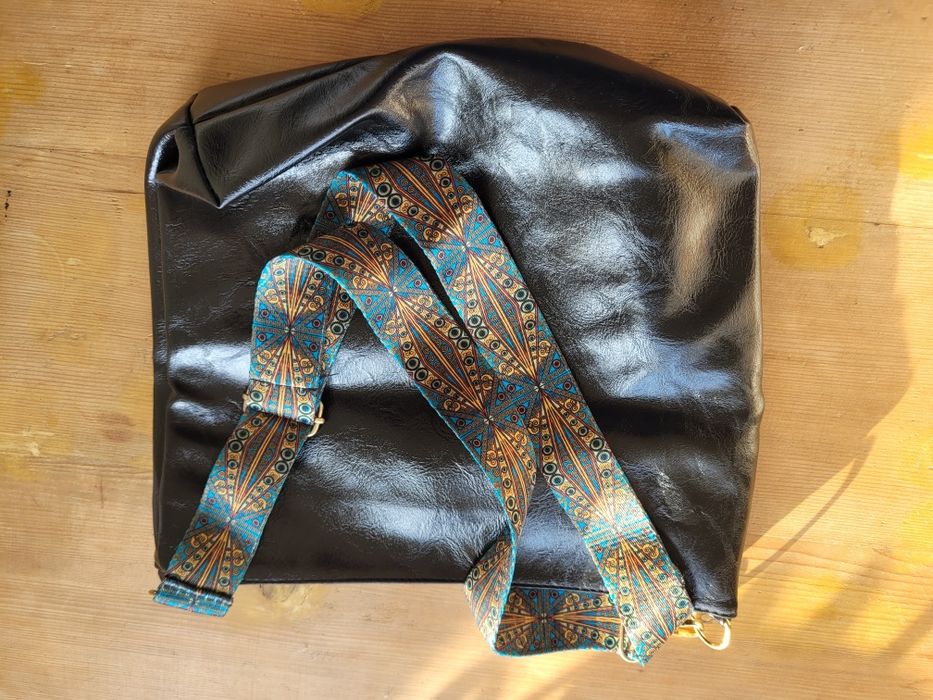 Geanta neagra de dama