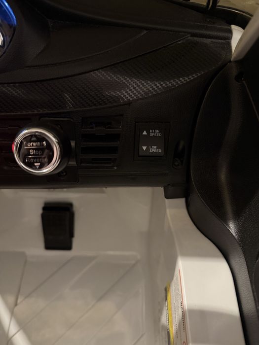 Masinuta copii BMW X6 electric - baterii noi