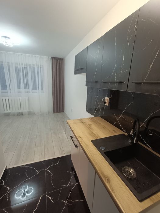 Persoana fizica garsoniera etajul 1 renovata 36.900 Euro negociabil!