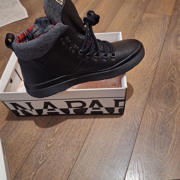 Боти кожени-черни Napapijri