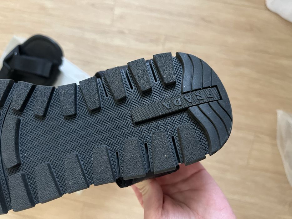 Сандали Prada новые