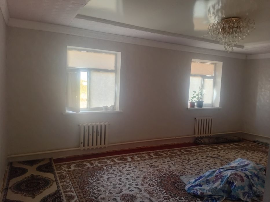 Продаеться дом в районе титова