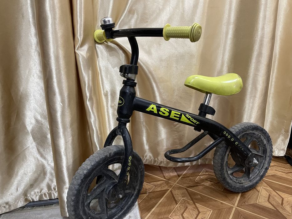 Беговел 2 шт