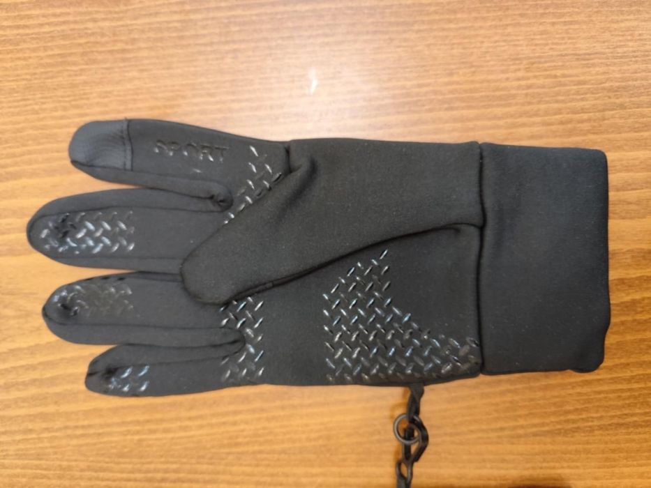 Зимни спортни ръкавици