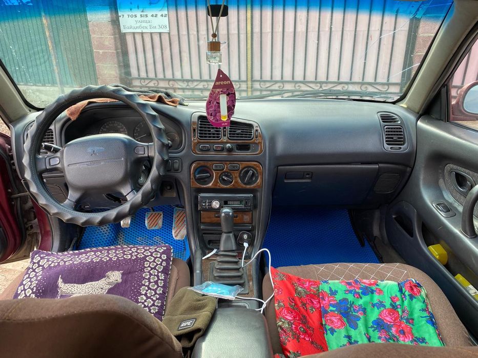 Продам Mitsubishi galant