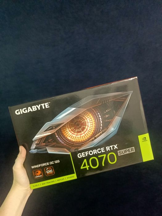Видеокарта Gigabyte RTX 4070 Super 12GB