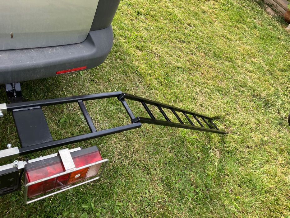 Стойка за мотор,2 велоссипеда или багаж за теглич на автомобил