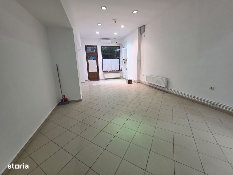 Spatiu comercial , Republicii , sup 68 mp