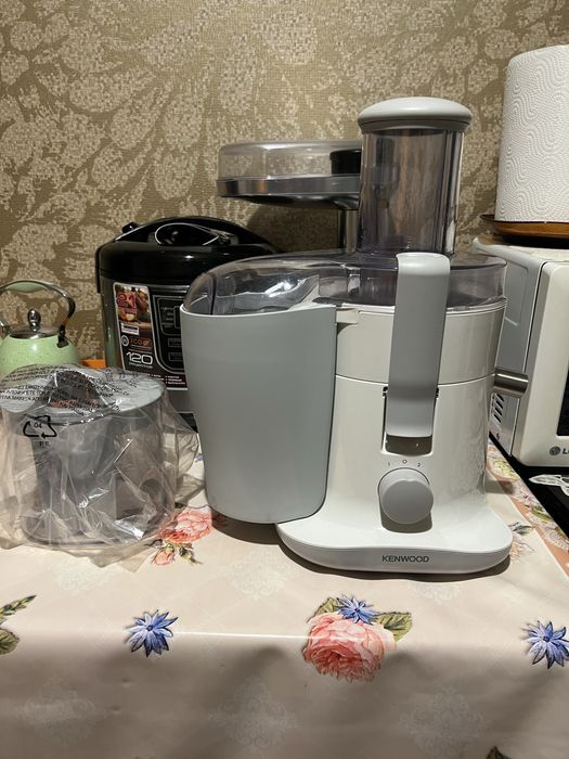 соковыжималка кenwood JE680
