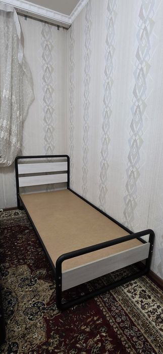 Металлические.  Односпальные двуспальная кровать