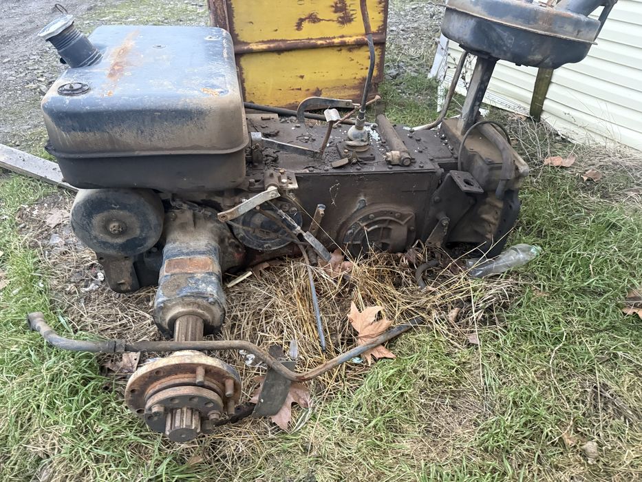 Трактор юмз на части
