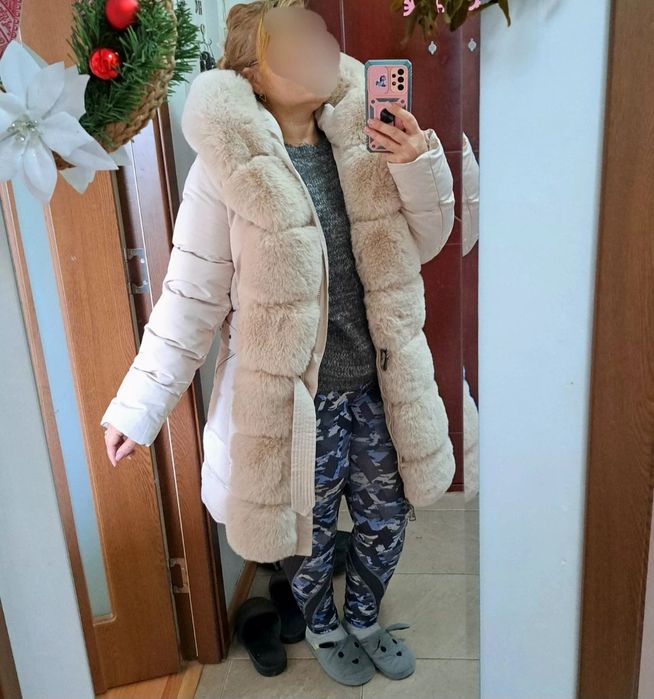 Geaca superba cu blanita