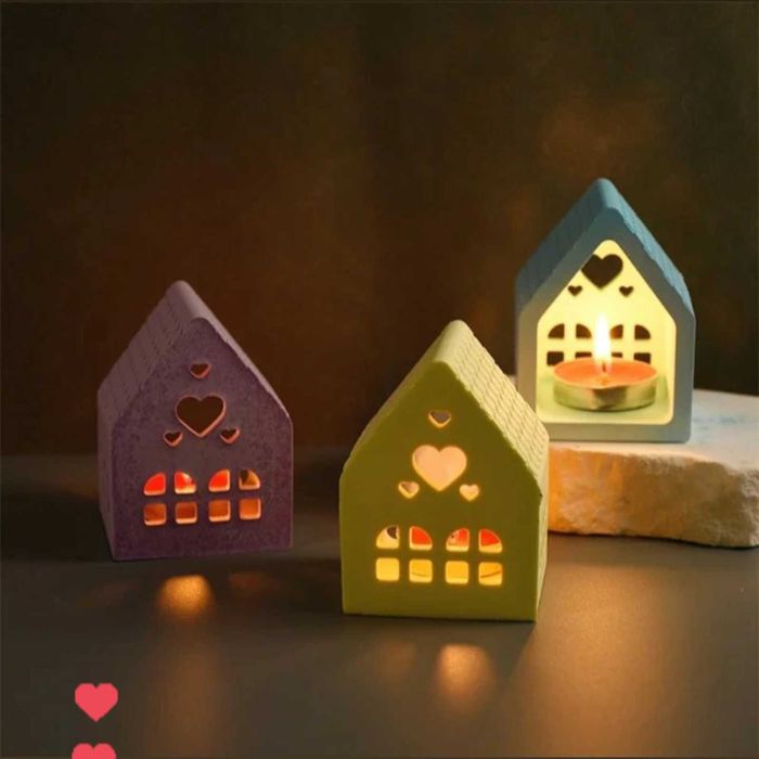 Новогодние игрушки и подсвечкики