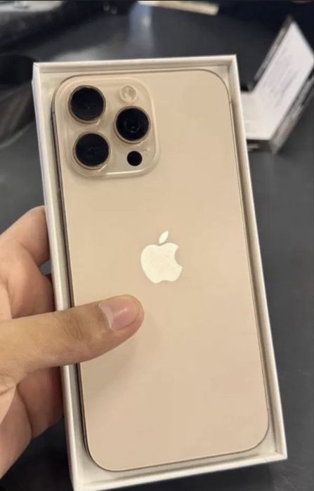 iPhone 16 Pro Max
