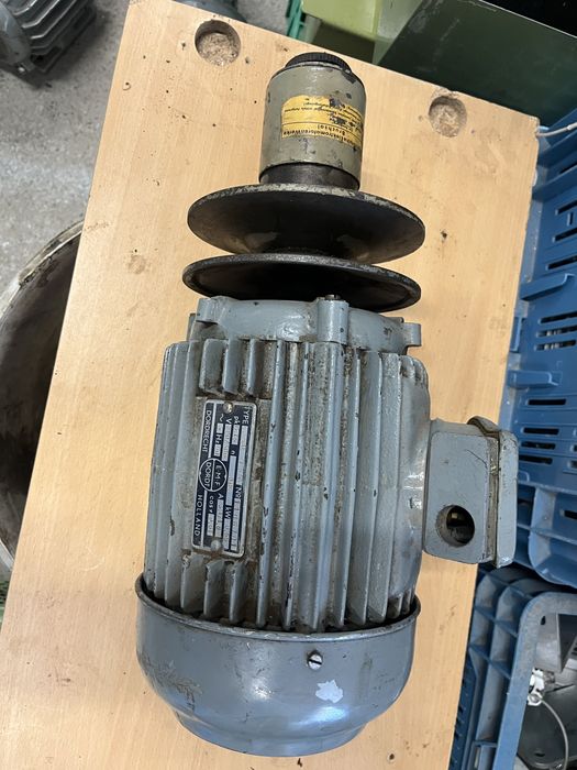 Motor electric de 0,75 kw