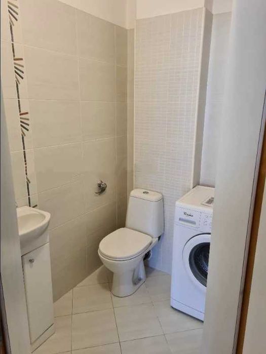 Дава се под наем Тристаен апартамент в София, Гоце Делчев - 90 кв.м за 714 € - Снимка #6