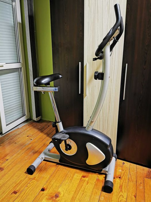 Продавам голям велоергометър