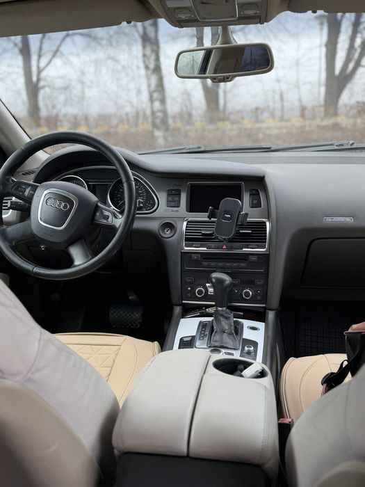 Vand Audi Q7 V6 3.0 quattro!!
