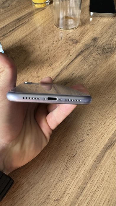 IPhone 11 128гб.