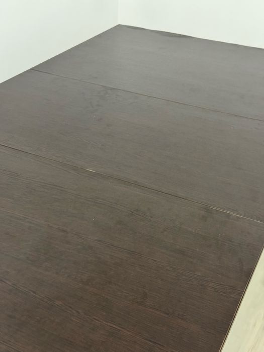 Стол книжка для гостиной