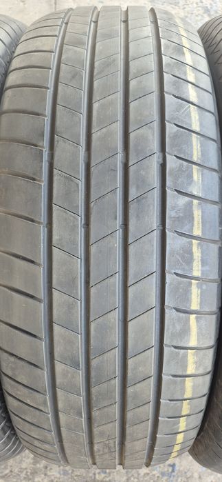 4 anvelope vara Bridgestone 265/65/17,dot 2020.Pretul este pe bucata.