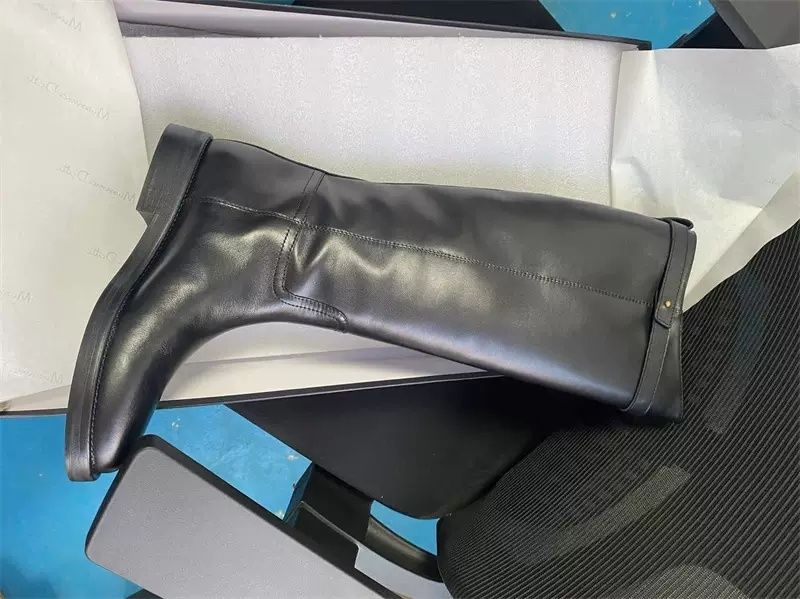 Сапоги женские Massimo Dutti