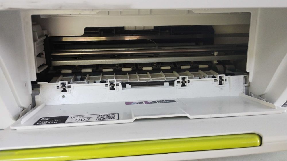 Принтер HP DeksJet 2130