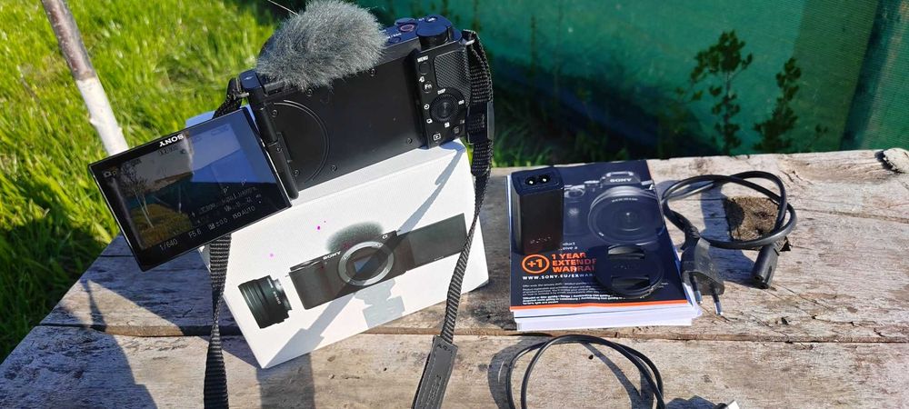 Sony ZV-E10 Kit 16-50mm Aparat mirrorless 4K
