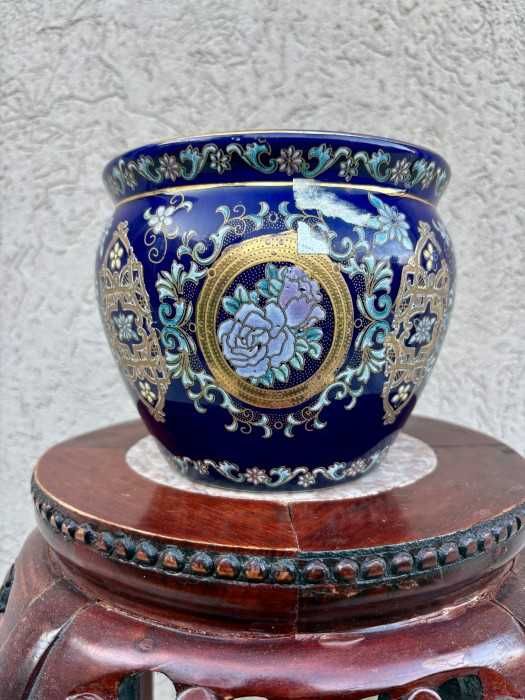 Eleganta jardiniera-portelan glazurat-email-decoruri aur-medalioane florale-Franta