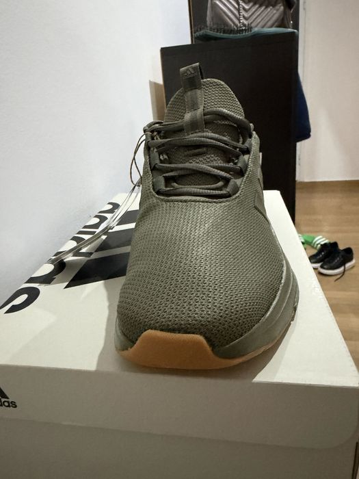 Маратонки ADIDAS  NEW