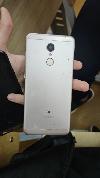 Продается  Redme 5 НЕ ЛАГАЕТ!!