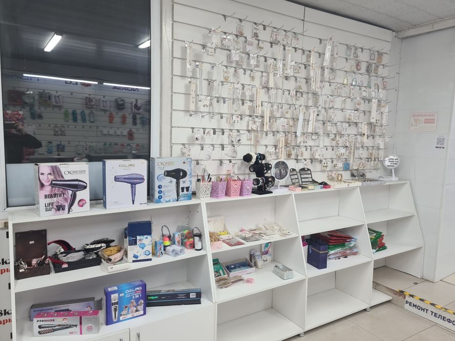 Продается весь ассортимент вместе с мебелью