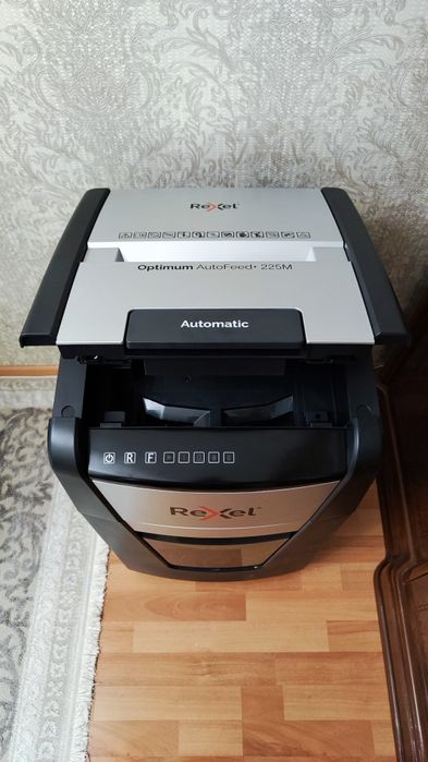 Продается Шредер в отличном состоянии.