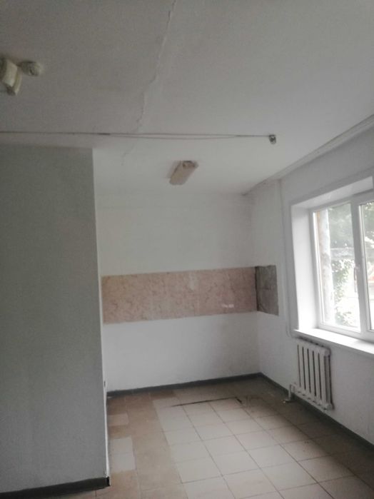 Здание 184кв, земля и 2-х комнатная кв Продам или меняю на автомобиль.