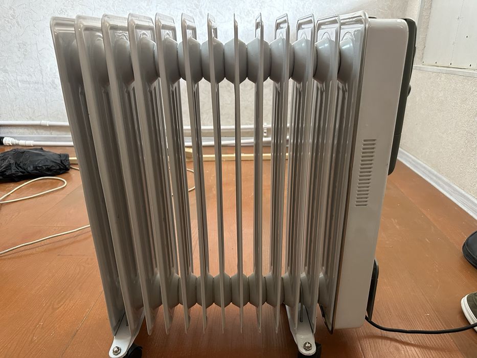 Radiator pechka 12 qovurgali kam ishlagan