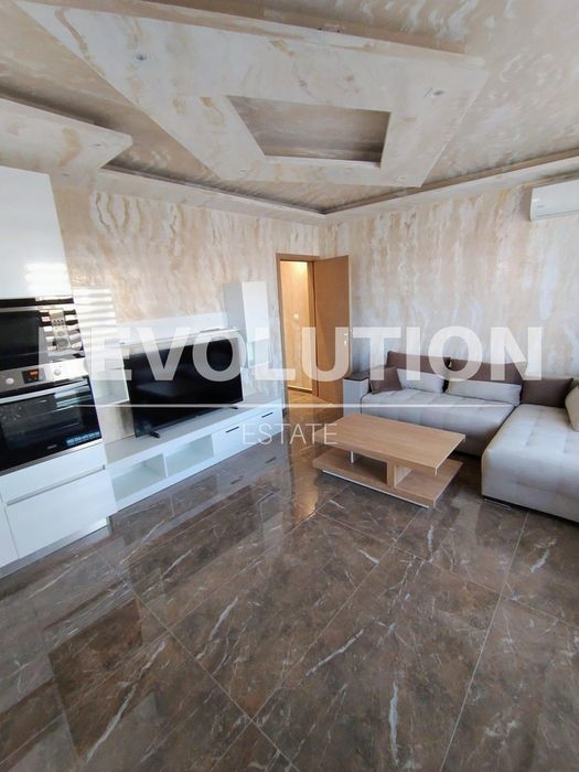 Дава се под наем Двустаен апартамент в Пловдив, Остромила - 58 кв.м за 430 € - Снимка #1