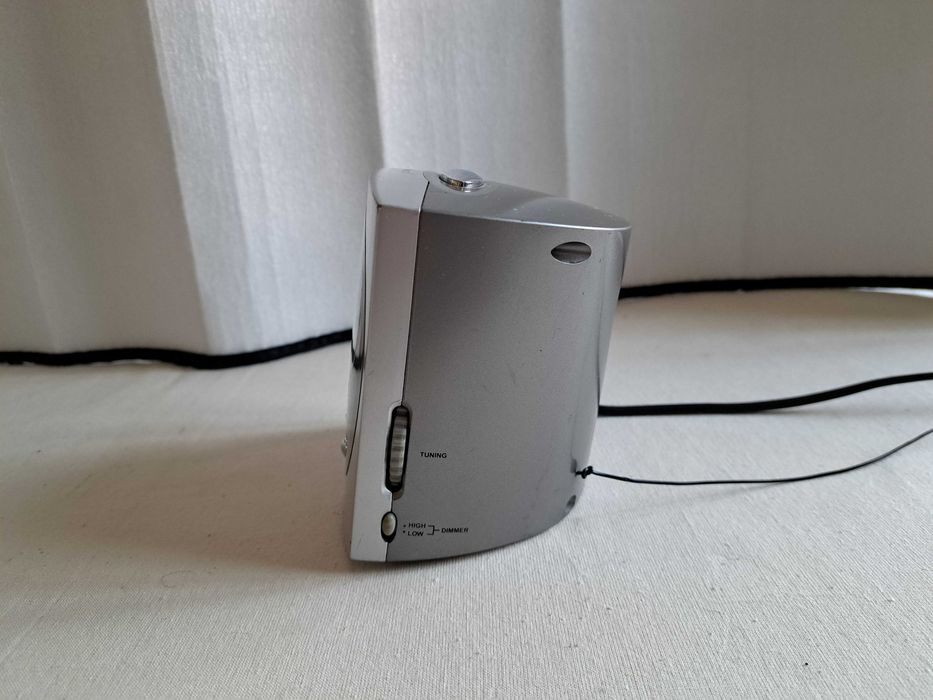 Радио часовник Watson UR 4605.