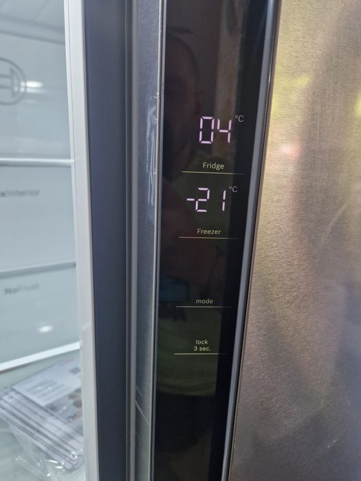 Хладилник Side by side Bosch 605 литра