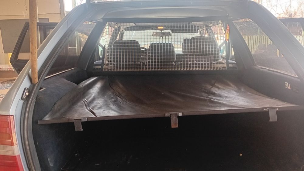 Задание шторы на мерседес универсал