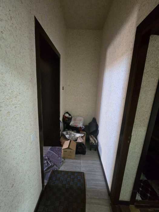 Сдается 1х переделанный как 2 х комнатная квартира  Мафтуна бар 200 $