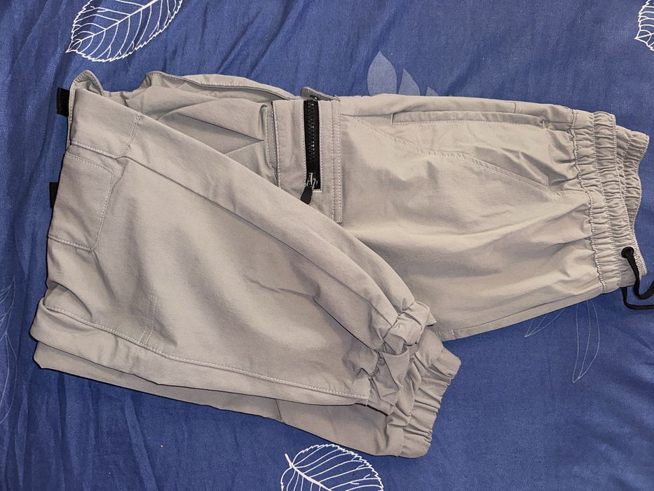 Карго панталон BERSHKA
