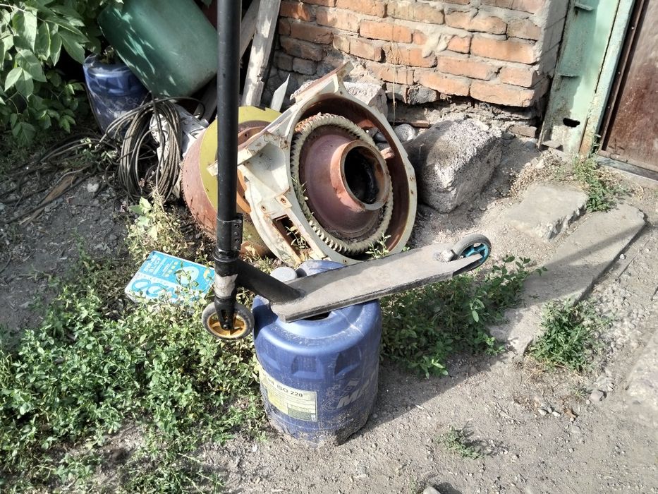 Продам самокат трюковой