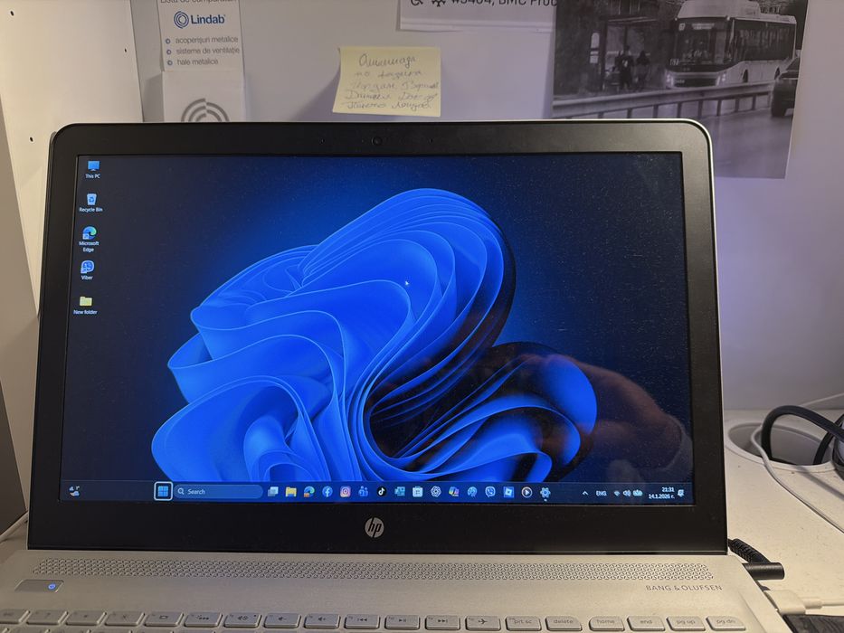 Лаптоп HP windows 11