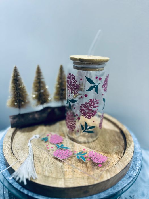 Коледни чаши с книгораздлеител