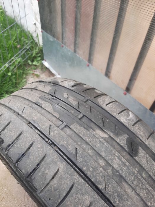 Jenți Skoda Rapid R17 distantă prezoane 100mm Dau cauciuc de 45 si de 40 cum se văd în poze.