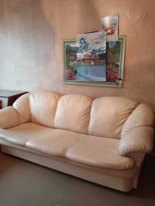 Продава се Тристаен апартамент в Търговище, Център - 100 кв.м за 878 €/кв.м - Снимка #3